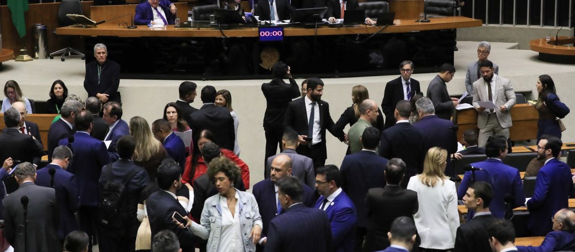 camara-aumenta-penas-para-crimes-como-extorsao-e-escudo-humano