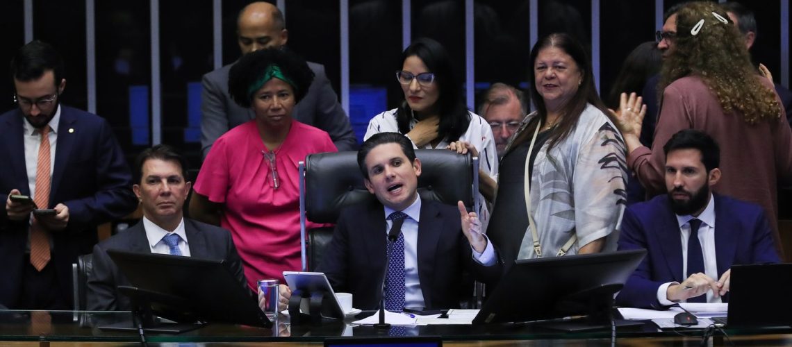camara-aprova-regras-para-julgamentos-do-stf-e-envia-texto-ao-senado
