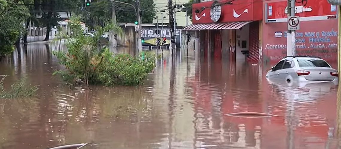 domingo-de-finados-comeca-com-chuva-em-sao-paulo