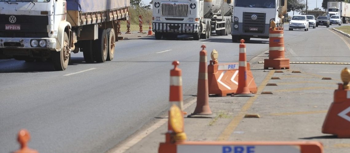 prf:-quase-44%-das-mortes-nas-estradas-envolvem-veiculos-de-carga