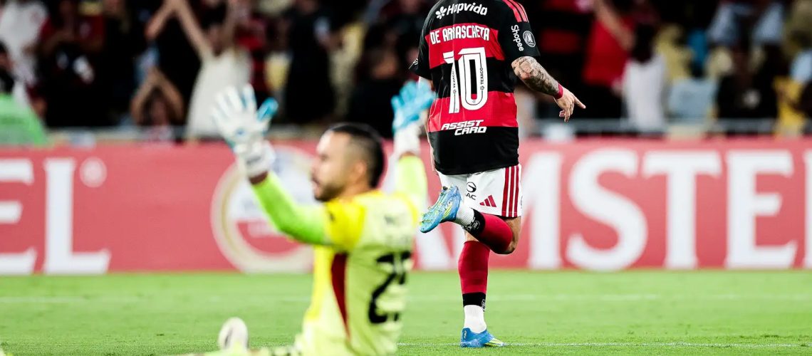 flamengo-goleia-independiente-medellin-por-4-a-1-na-copa-libertadores