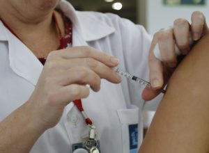 turistas-rumo-a-copa-devem-estar-alerta-para-vacina-do-sarampo