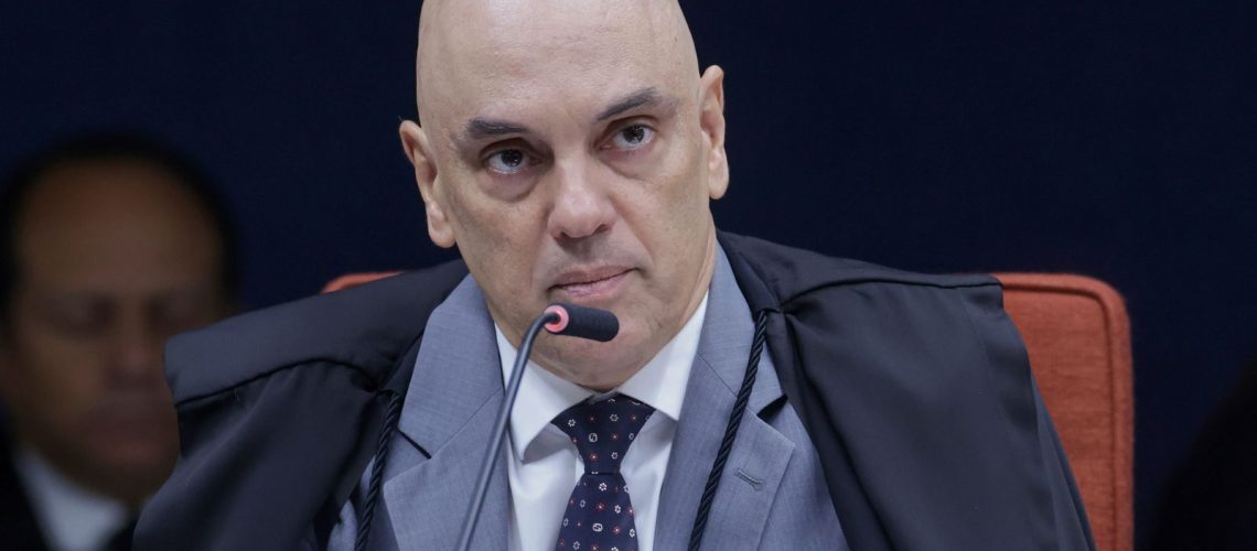 moraes-pede-parecer-da-pgr-sobre-incluir-jair-e-flavio-em-inquerito