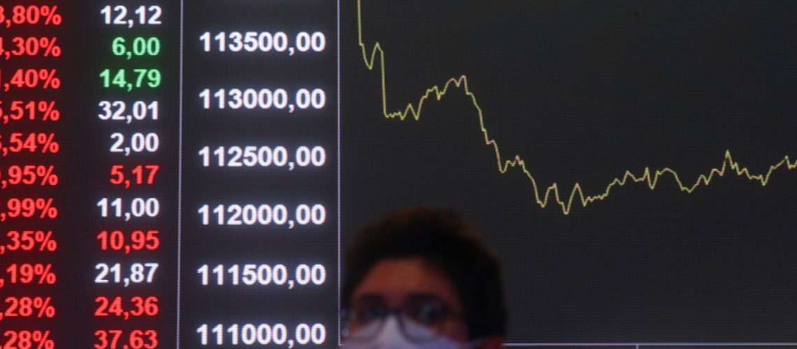 bolsa-tem-pior-mes-desde-2023,-e-dolar-sobe-1,82%-em-maio