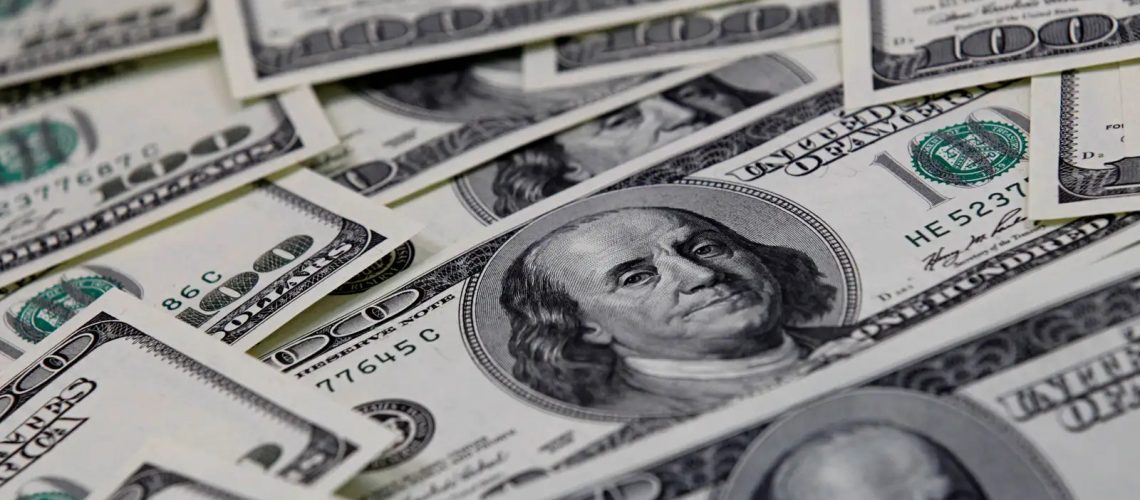bolsa-cai-2,22%,-e-dolar-volta-a-subir-acima-de-r$-5,06