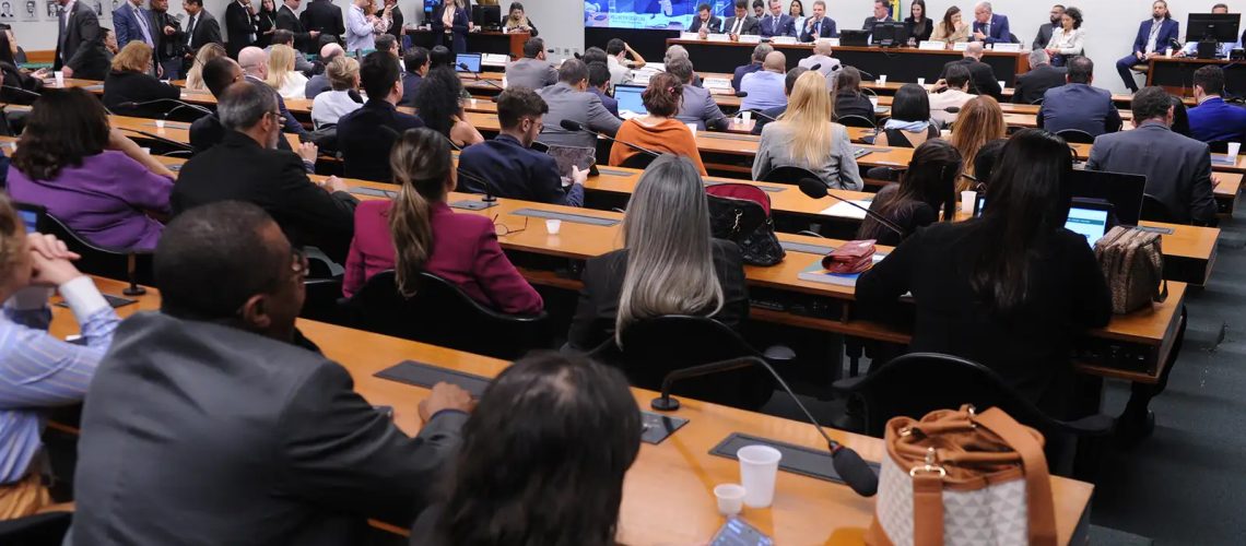 ccj-da-camara-adia-analise-da-pec-da-reducao-da-maioridade-penal