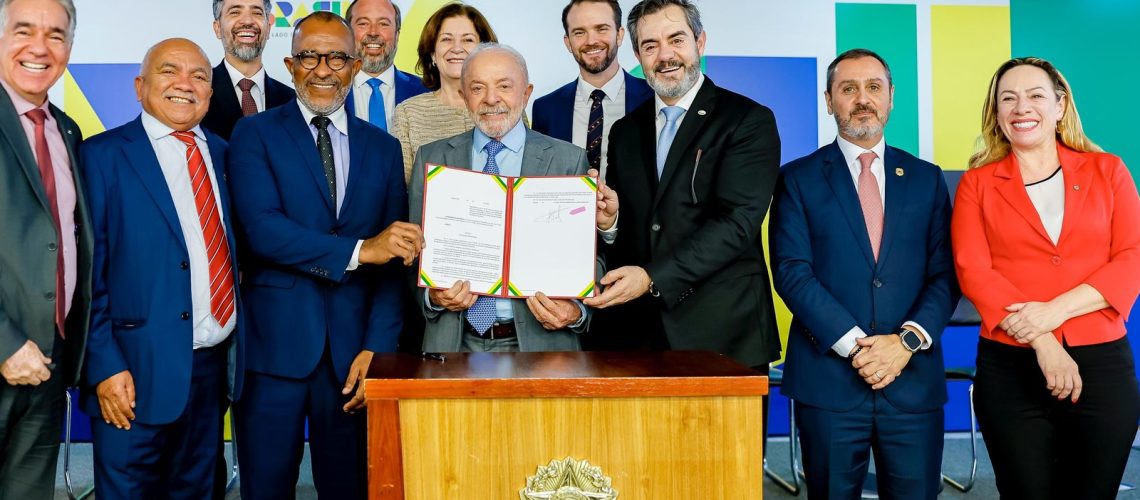 lula-assina-decreto-que-regulamenta-estatuto-da-seguranca-privada